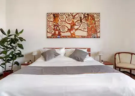 Cosy Penthouse Near The Hospital