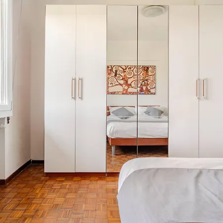 Appartamento Cosy Penthouse Near The Hospital *